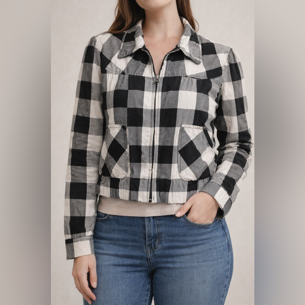 Wet Seal Black White Buffalo Plaid Cropped Jacket Womens Medium‎ Cotton Zip Coat